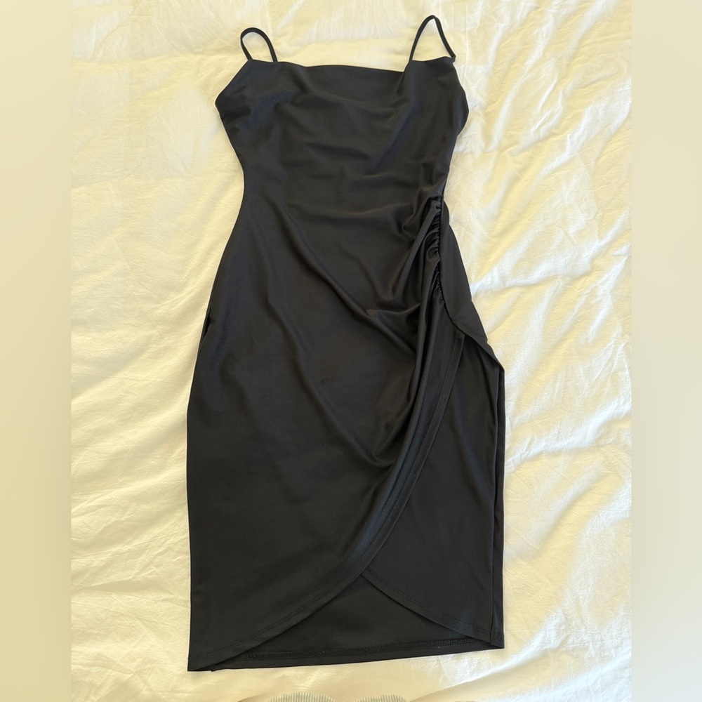 Windsor Store Black Mini Dress w Slit